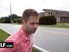 デカ尻, ブロンド, フェラチオ, 車, 指いじり, 手コキする, ハメ撮り, オマンコ