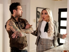 Blond, Hondjeshouding, Vingeren, Handbeurt, Zoenen, Likken, Kut duiken, Tiener