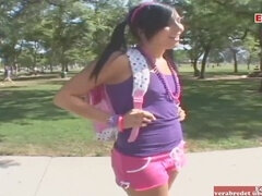 Американки, Брюнетки, В машине, Колледж, Сперма на лице, Тощие, Молоденькие, Сиськи