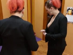 Leie, Grosse titten, Aufs gesicht abspritzen, Riesig, Nylon, Stiefmutter, Strümpfe, Ehefrau