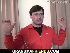 Sucer une bite, Grandpère, Mamie, Mature, Homme homme femme, Maman, Réalité, Adolescente