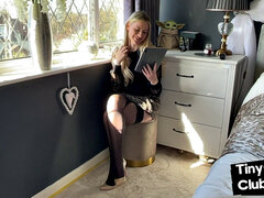 Amateur, Britannique, Queue, Domination, Femme dominatrice, Argent, Solo, Jarretelles