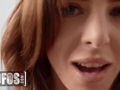 Grosse titten, Blasen, Braunhaarige, Kehlenfick, Hundestellung, Natürlichen titten, Rasiert, Jungendliche (18+)