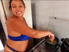 Leie, Grosser arsch, Blasen, Brasilien, Braunhaarige, Selbstgemacht, Küche, Latina