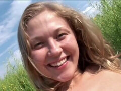 Amateur, Gros cul, Doigter, Masturbation, Seins naturels, De plein air, Dénudage, Adolescente
