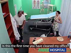 Amateur, Morena, Médico, Estilo perrito, Examen, Sexo duro, Coño, Uniforme