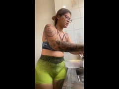 Married Babe Exposes Swollen Pussy in Cooking Videos