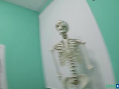 Leie, Arsch, Blondine, Masturbation, Zopf, Russisch, Uniform, Spanner