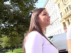 Amateur, Sucer une bite, Tchèque, Branlette thaïlandaise, Argent, De plein air, Réalité