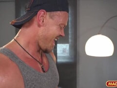 Gorda, Verga grande, Tetas grandes, Morena, Estilo perrito, Latina, Tatuaje, Trio