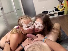 Leie, Grosser arsch, Braunhaarige, Frau frau mann, Pov, Jungendliche (18+), Flotter dreier