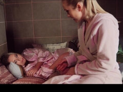 Blond, Hongaars, Lesbisch, Likken, Kut duiken, Russisch, Douche, Speelgoed