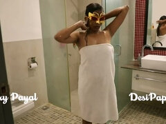 Bad, Hd, Indisch, Interrassisch, Masturbation, Reif, Dusche, Solo