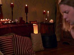 Grote mammen, Beroemdheid, Tieten likken