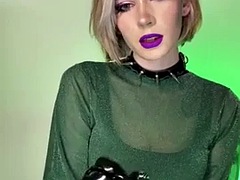 Chica, Solo