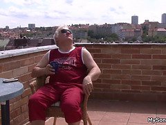 18, フェラチオ, 捕まる, ヨーロピアン, ハードコア, スカート, ティーン, スカートのぞき