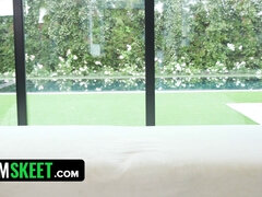 18 años, Belleza, Verga grande, Garganta profunda, Estilo perrito, Sexo duro, Hd, Adolescente