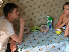 Blasen, Gehörnter ehemann, Hundestellung, Kleid, Fetisch, Küche, Russisch, Jungendliche (18+)