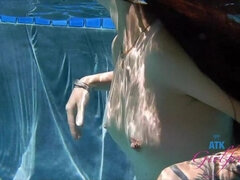 アジア人, 茶髪の, 彼女, アウトドア, プール, ハメ撮り, オマンコ, オッパイの