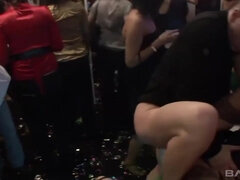 Жопа, Красивые, Брюнетки, Грудастые, Хд, Белье, Соски, Чулки