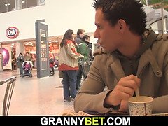 Schönheit, Blasen, Geile alte tussi, Kehlenfick, Reif, Realität, Dürr, Titten