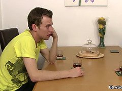 ぽっちゃり, 茶髪の, 巨大, 淫乱熟女, 母, オマンコ, 叫ぶ, 義母