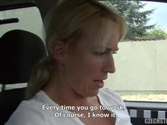 Amateur, Gros cul, Blonde, Voiture, Branlette thaïlandaise, Mère que j'aimerais baiser, Pov, Jupe