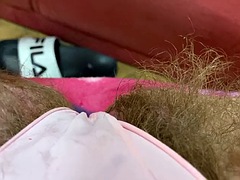 Enthousiasteling, Harig, Masturbatie, Rijpe lesbienne, Slipje, Webcamera