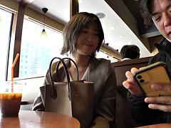 2b03 Kansai dialect soothing beautiful girl is sullen: Blowjob, Amateur  Japanese Porn