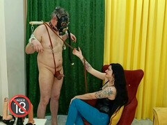 Fesselspiele, Selbstgemacht, Erniedrigung, Latex, Maske, Herrin, Sklave, Gefesselt