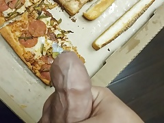 Cumming on Pizza