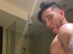 我好饥渴哦