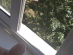 WATCHING PORN AND JERKING OFF HIS BIG COCk