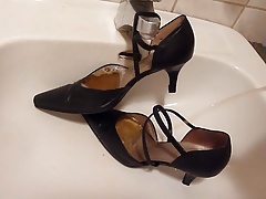 Piss in wifes black strappy high heels