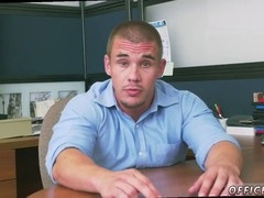 Gay porn video: Earning that sweet bonus on Boys TV