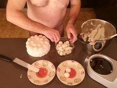 Cicci77 gathers a ton of cum to whip up a tasty nectar meringue cake