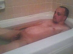 Watch me take a bath in this HOT video (MUST SEE)