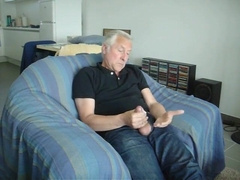 Str8 daddy a quick wank 2