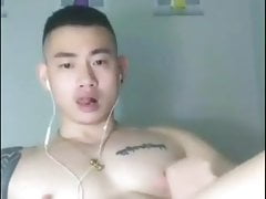 A cute guy suck his big dick