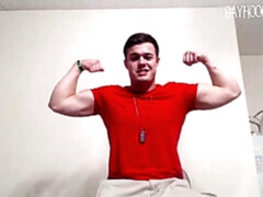 Solo action with Michael Evans who shows off his dick and bottom