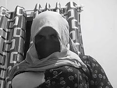Indian hijabi aunty masturbation and huge boobs