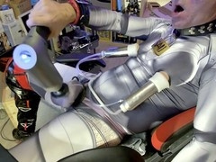 High heels and bulging cocks in bondage and discipline with Titten-Sau