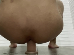 RAILING A ENORMOUS FUCK STICK IN THE DOUCHE