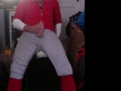 JockDad87 Wanks Off In His Baseball Gear