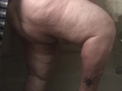 Superchub Showering