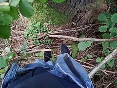 Masturbate in Forrest