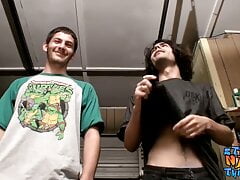 Straight thugs Devin Reynolds and Daniel Delong masturbate