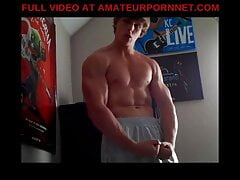 muscle amateur twink jerking off