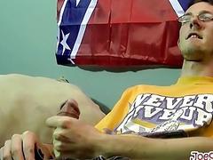 Older black dude loves suckling white dicks