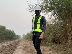 Thai Engineer jack off and popshot in public.